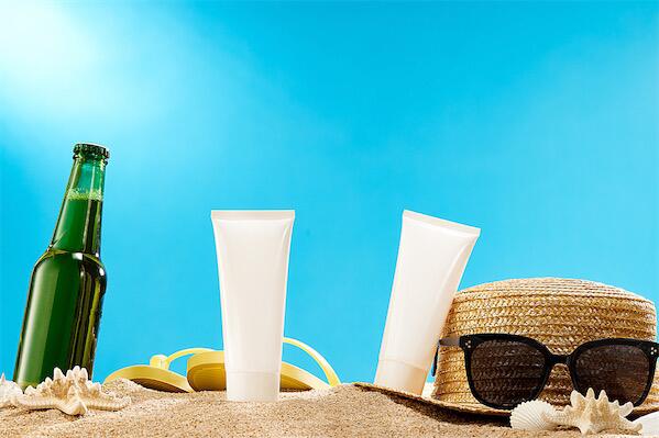 东莞学化妆学费大概是多少？