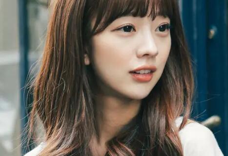 深圳学化妆的专业学校有哪些？这份指南帮你精准选择