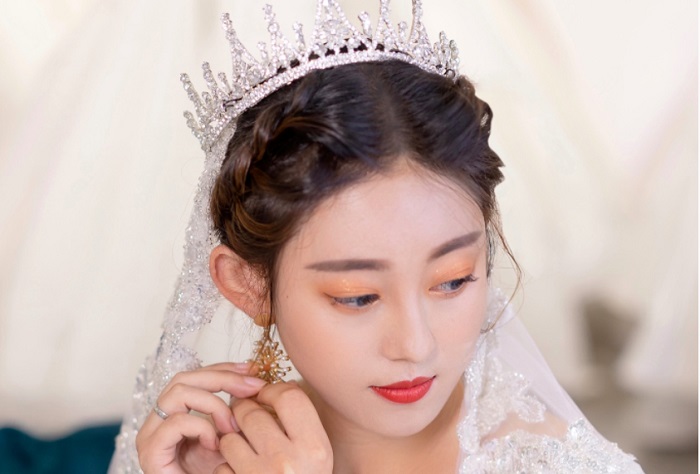 想在梅州学化妆学校怎么选？