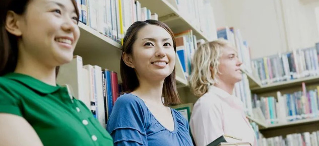 杭州韩语培训班地点交通便利吗？