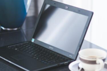 中英文对照文档，怎么让上下行文字精准对齐？