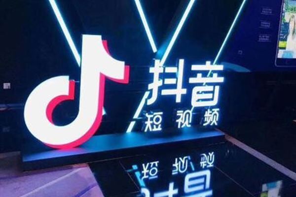 广州短视频拍摄培训学校哪家好？手把手教你选对！