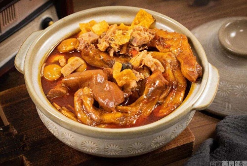 绍兴食为先田螺鸭脚煲培训