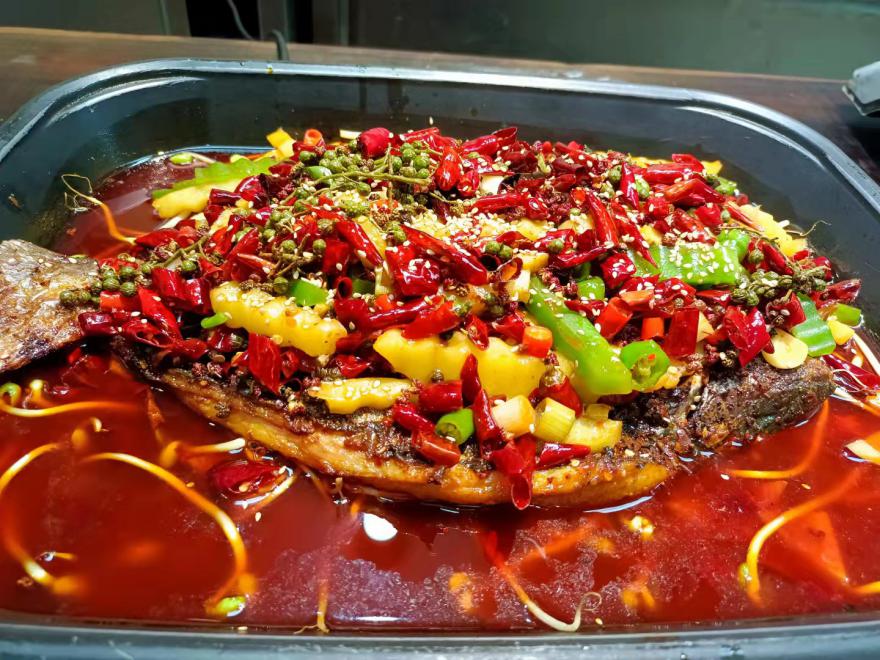 烤鱼的腌制方法和酱料配方是怎样的？