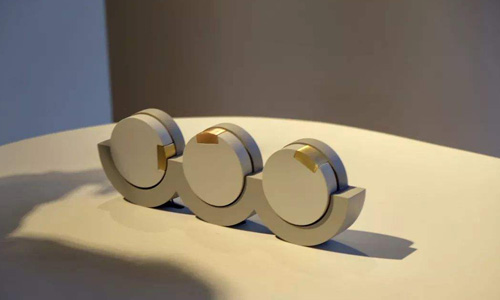 展示设计留学回来后，能当策展人吗？