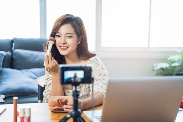 想学抖音直播运营？深圳的秘密都在这里！