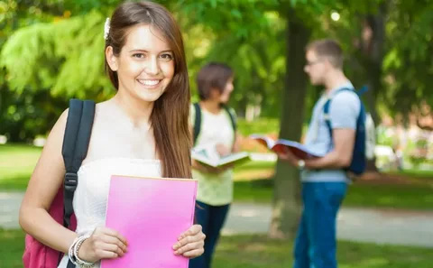 郑州森淼教育：开启你的意大利留学图兰朵计划