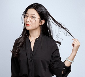 Jiawen L