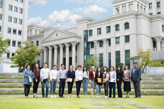 武汉韩国留学中介收费多少？含语言强化的费用参考