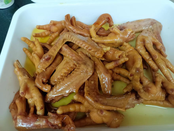 上海学鸡锁骨技术哪里好？学费是多少？