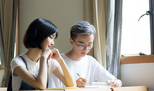上海韩国留学中介十大排名及师资力量对比