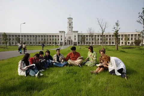 上海提供一站式服务的意大利留学中介机构哪家好？