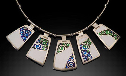 交互设计留学英美院校侧重点有何不同？