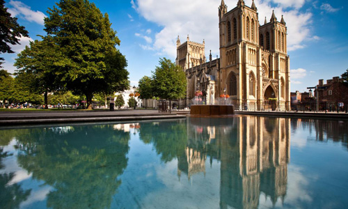 元宇宙场景设计师留学起薪真的超29万吗？