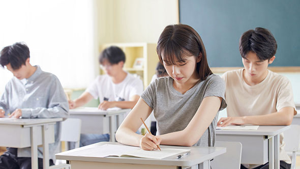 KET口语考试如何避免紧张忘词？