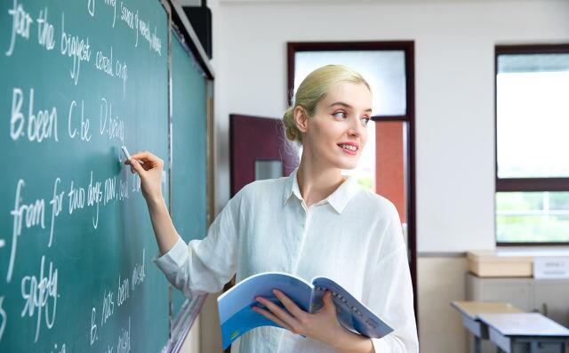 GRE填空总在二选一错可能是这些逻辑陷阱在作怪