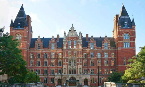 美国留学选校：综排高还是专排强更重要