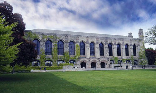 英国留学选专业纠结热门和冷门专业到底哪个更适合你