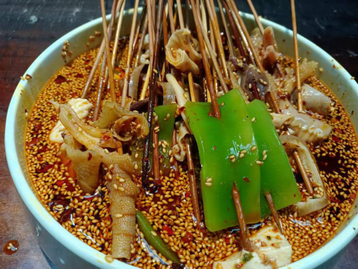 想开小吃店，选什么品类比较稳妥