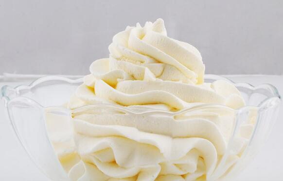 西点装饰的奶油总是不成形可能是这几个细节没注意