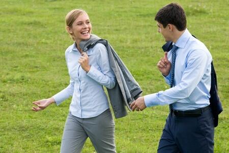 德语商务邮件的写作可以从哪些方面提升