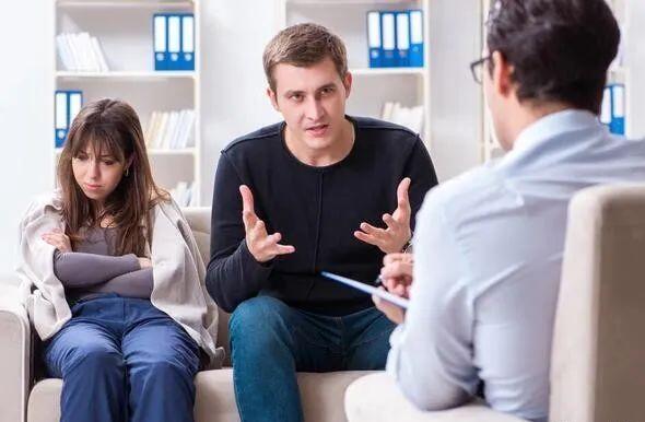 心理咨询师在帮助焦虑症患者时通常采用哪些方法