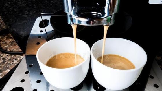 家用咖啡机打奶泡总不够绵密，是蒸汽棒角度没控制好吗