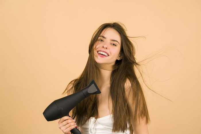 男生留长发过渡期怎么修剪才不容易显得邋遢