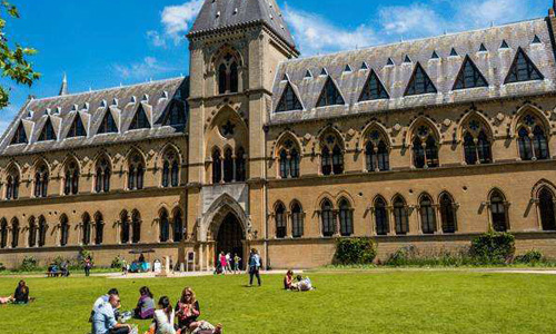 没有雅思成绩可以先申请英国大学吗