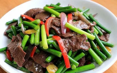 农家小炒肉总是炒得老，火候该怎么掌握