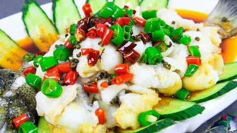 粤菜师傅炒菜为什么总爱用姜葱蒜原来这三样是灵魂