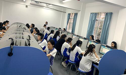 语言室环境